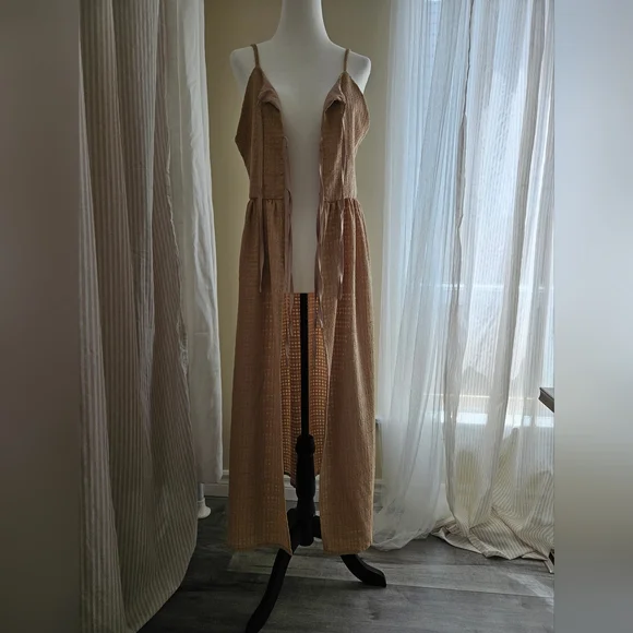 Open-Back Dress - Picture 5 of 14